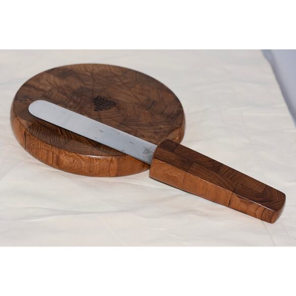 Jens Quistgaard for Dansk Teak Cheese Cutting Board with Built in Knife - Picture 7 of 11